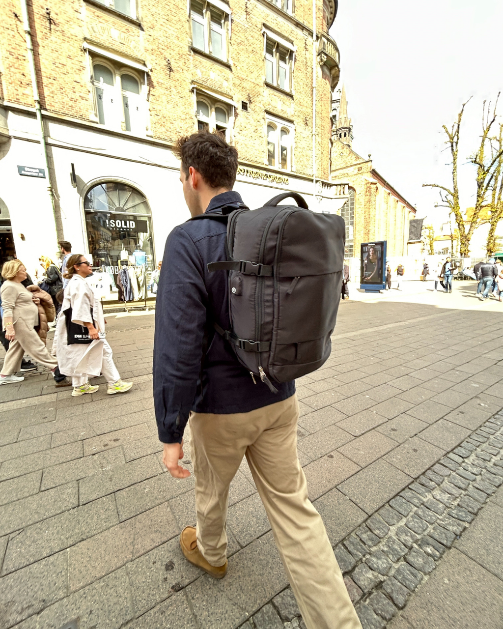 Adventurer Vacuum Compression Travel Backpack