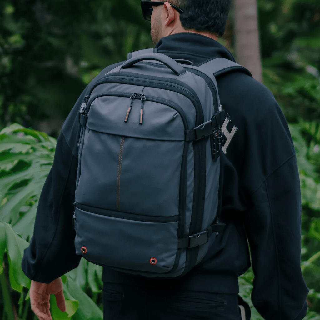 Pioneer Vacuum Compression Travel Backpack 35L - Nomad